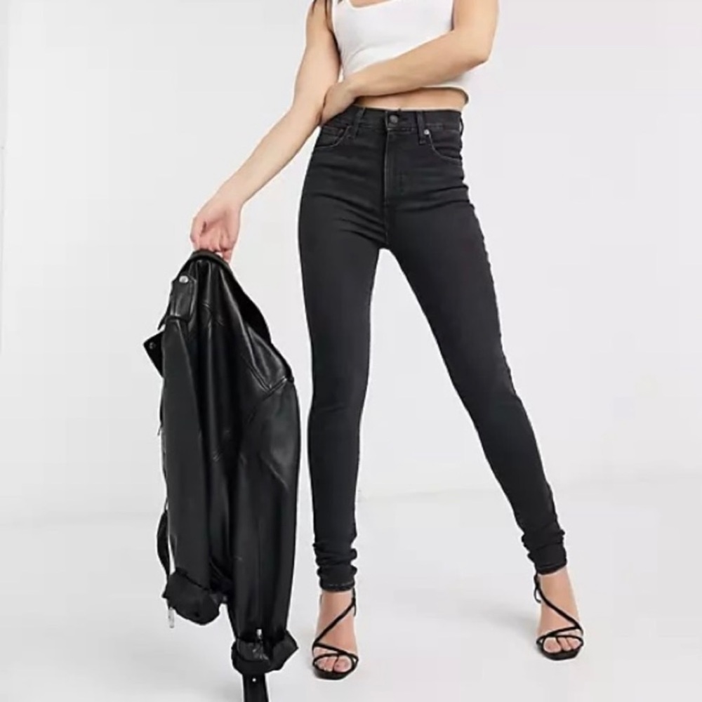 LEVI’S Mile High Super Skinny Black Jeans—SZ. 25